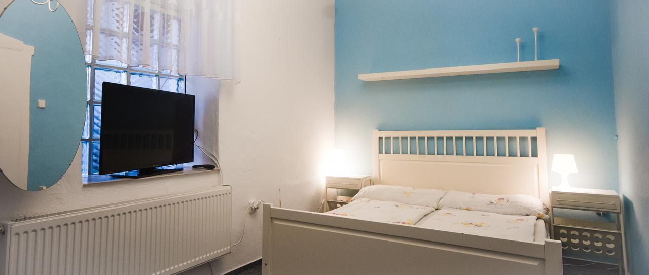 Herbenka Hotell Hustopeče Exteriör bild