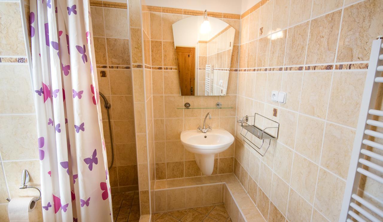 Herbenka Hotell Hustopeče Exteriör bild